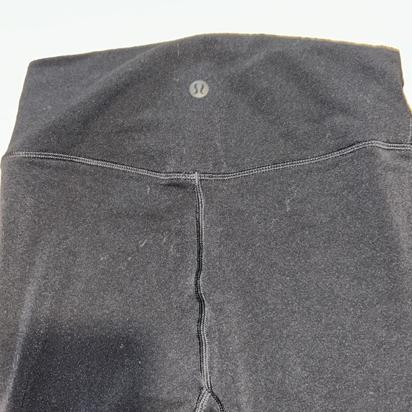 Size 4 laser cut leggings with designs to low thigh - Picture 2 of 3